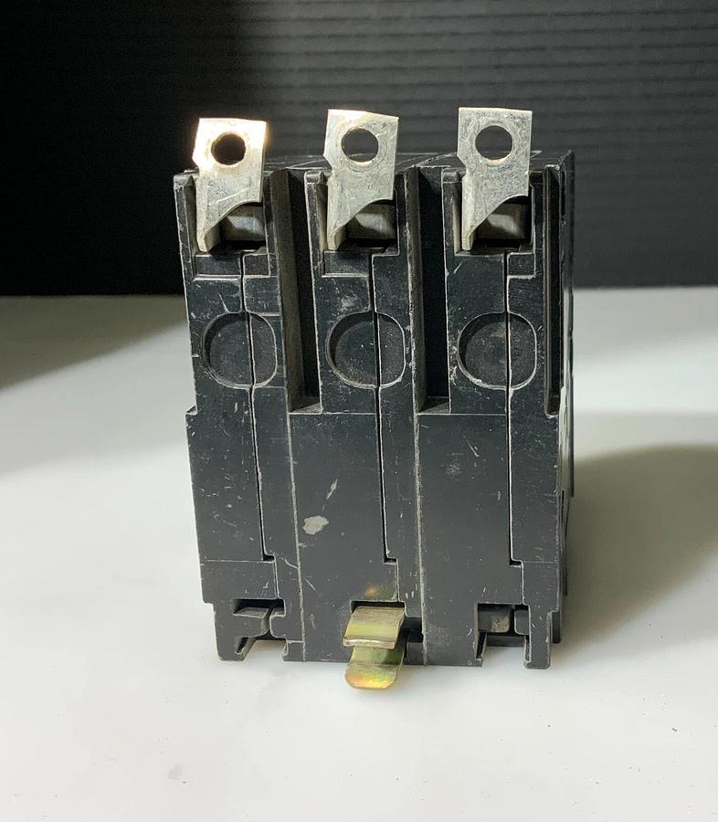 SUQARE D QOB310 LK-4759 ($39.99/EACH OBO)