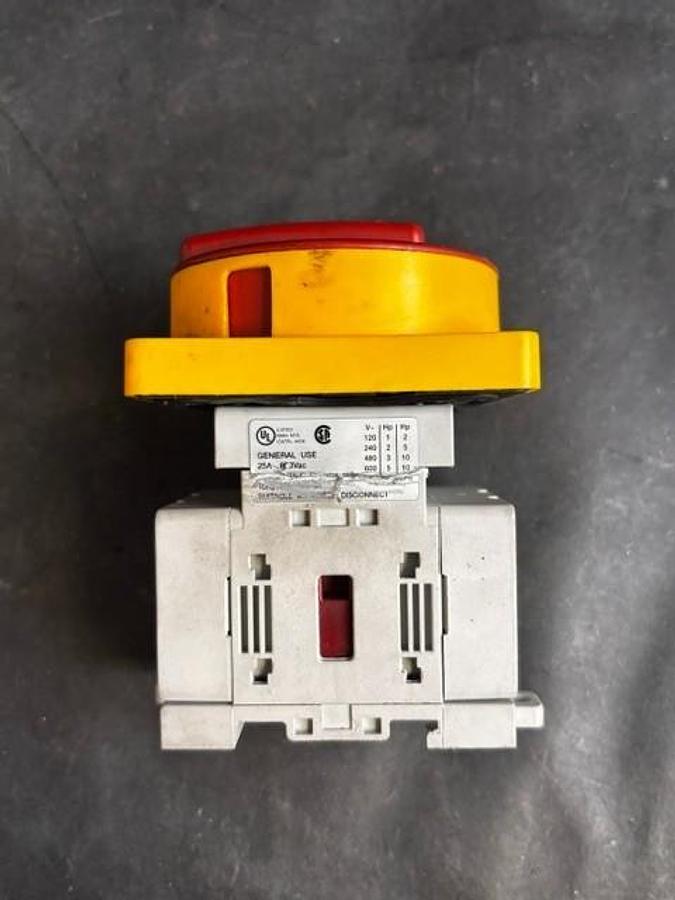 Used ALLEN BRADLEY 194E-E25-1753 ROTARY SWITCH ($22 OBO)