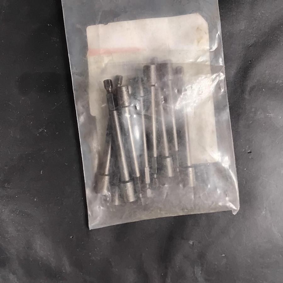 Used APEX M6N-0808-4 1/4" NUTSETTER - LOT OF 9 ($130 OBO)