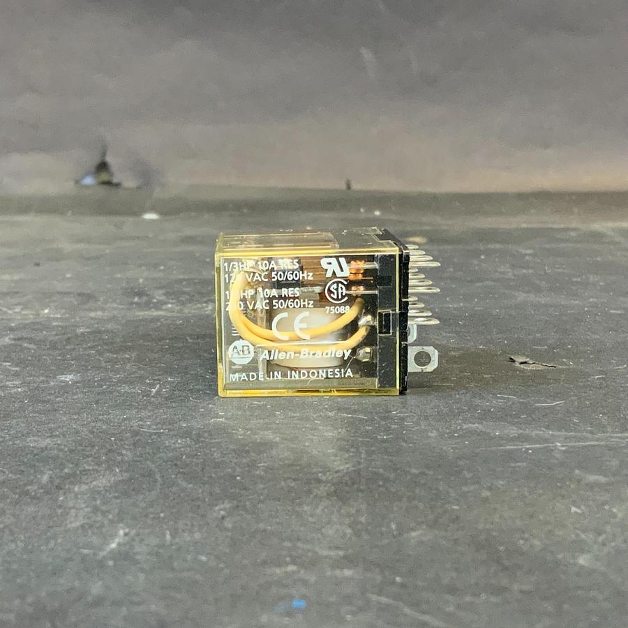 Used ALLEN BRADLEY 700-HF34A1 Relay ($10 OBO)