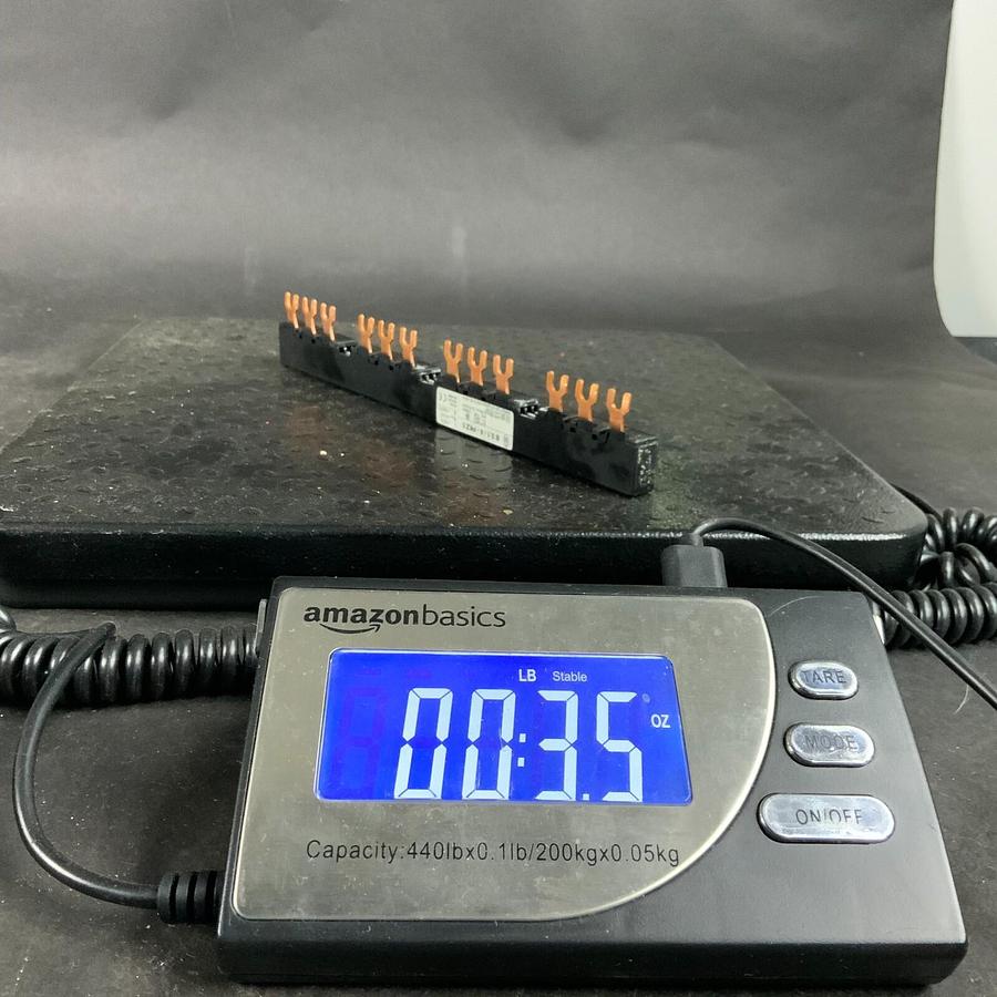 Used KLOCKNER MOELLER B 3.1/4-PKZ0 BUSSBAR LINK ($18 OBO)
