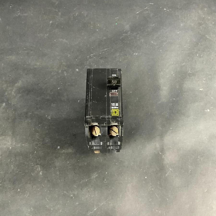 Used SQUARE D QO 230 CIRCUIT BREAKER ($10 OBO)