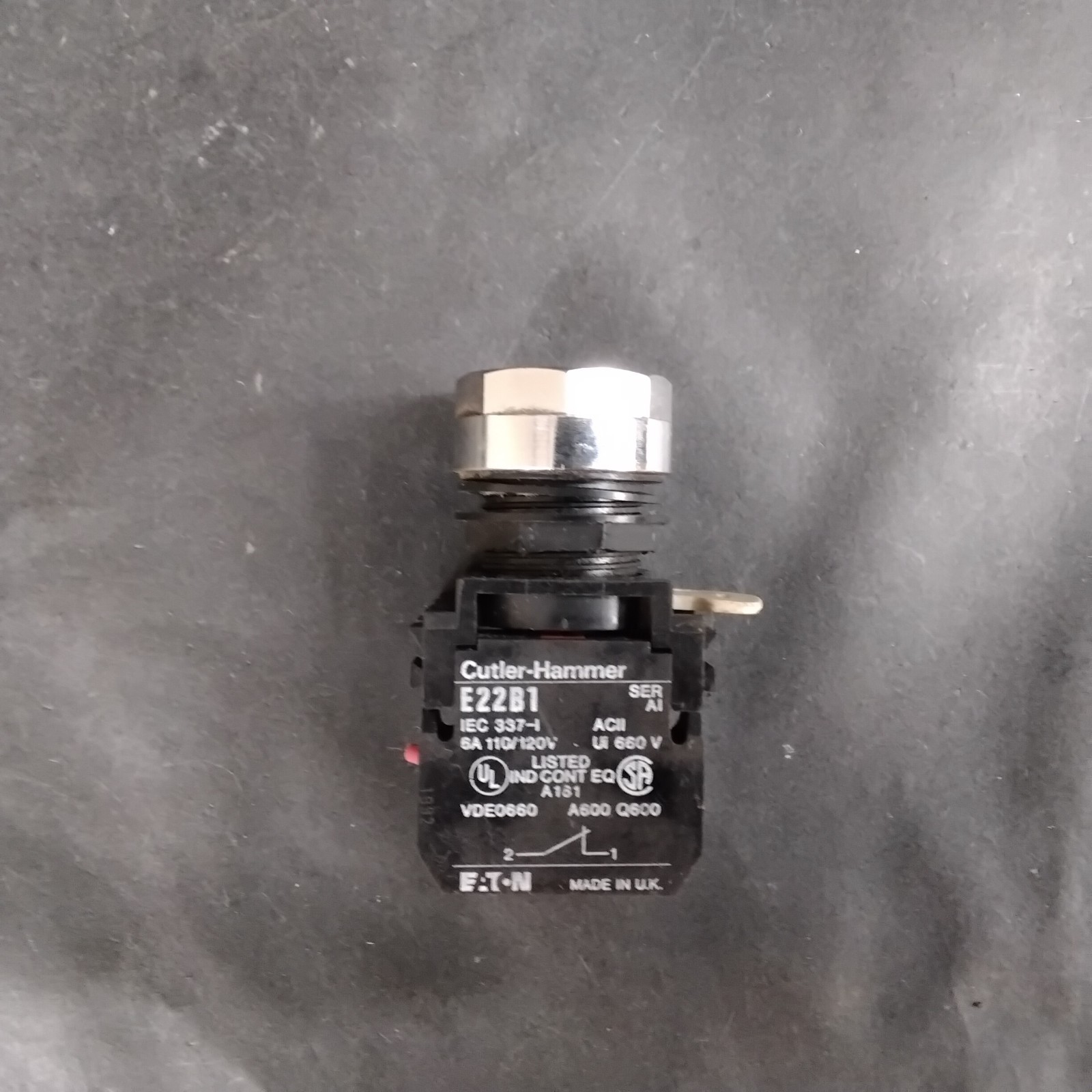 Used CUTLER-HAMMER E22B1 PUSHBUTTON ($20 OBO)