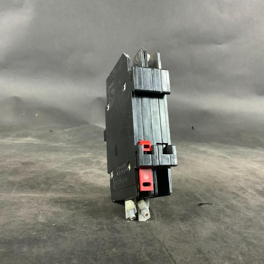 Used CUTLER HAMMER QCR2010 CIRCUIT BREAKER ($45 OBO)