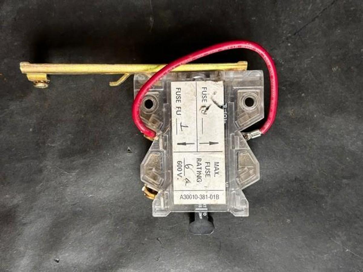 Used SQUARE D A30010-381-01B FUSE HOLDER ($17 OBO)