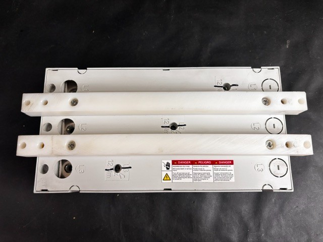 Used SIEMENS 8US1213-4AH00 BUSBAR ADAPTER ($95 OBO)