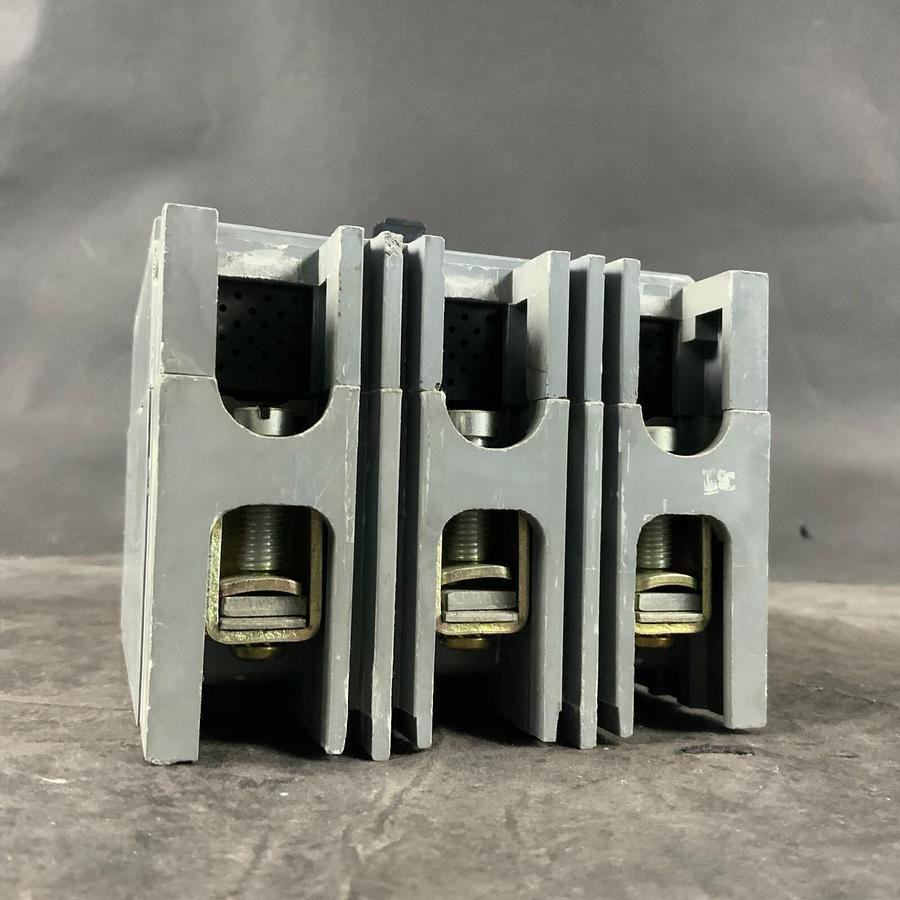 Used WESTINGHOUSE HFB3030L CIRCUIT BREAKER ($45 OBO)