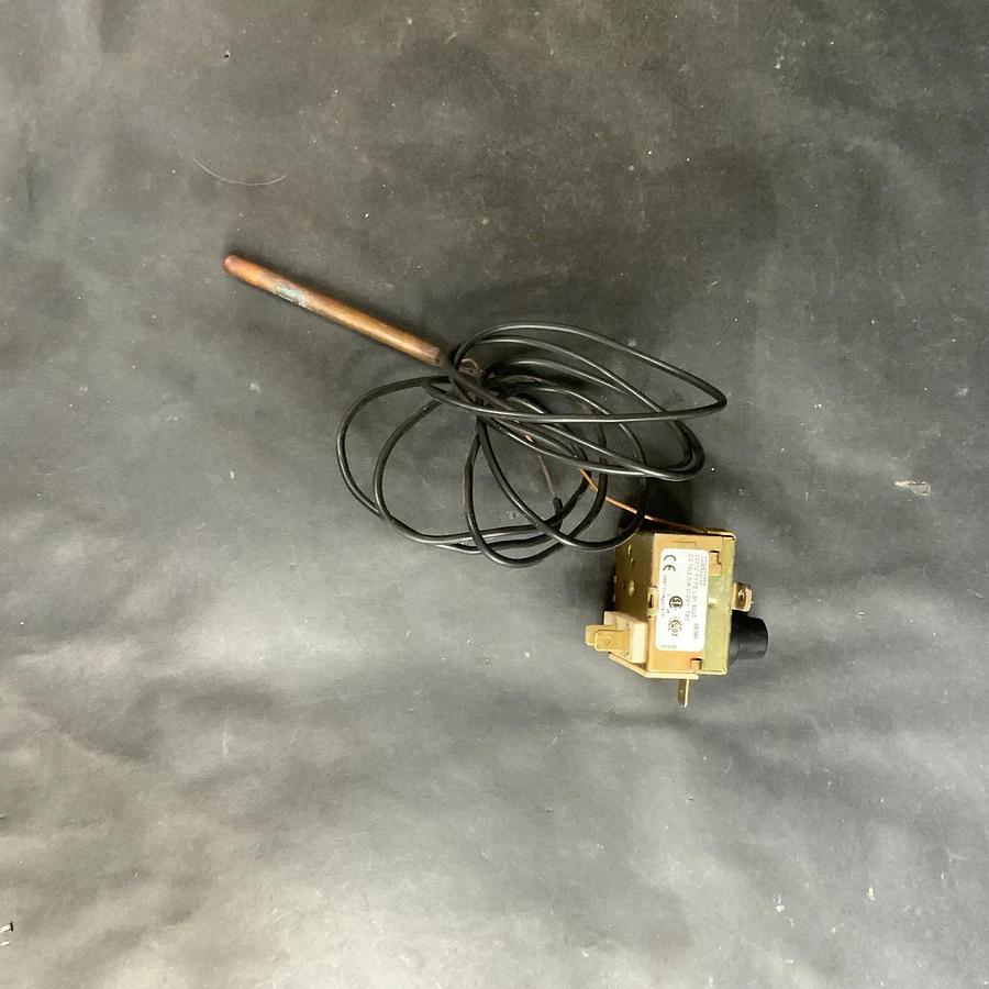 Used IMIT LS1 8035 THERMOSTAT ($50 OBO)