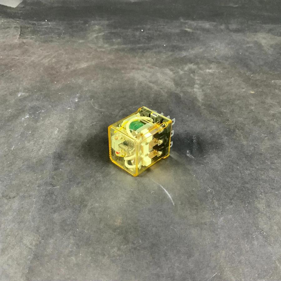 Used IDEC RH3B-UL DC24V RELAY ($8 OBO)