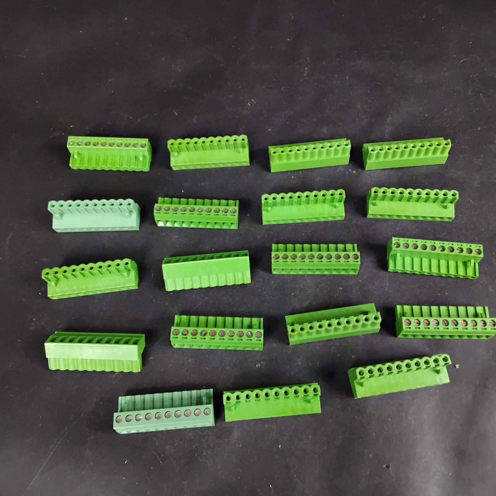 Used PHOENIX CONTACT BAG OF GREEN 10-PIN MSTB TERMINAL BLOCKS ($17 OBO)
