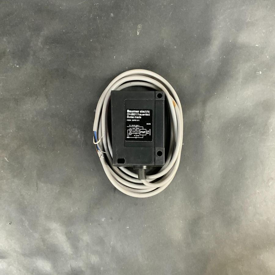 Used BAUMER ELECTRIC FZDK-26P5101 PHOTOELECTRIC DIFFUSE SENSOR ($150 OBO)