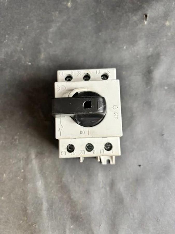 Used TECHNOELECTRIC SD2063BR DISCONNECT SWITCH
