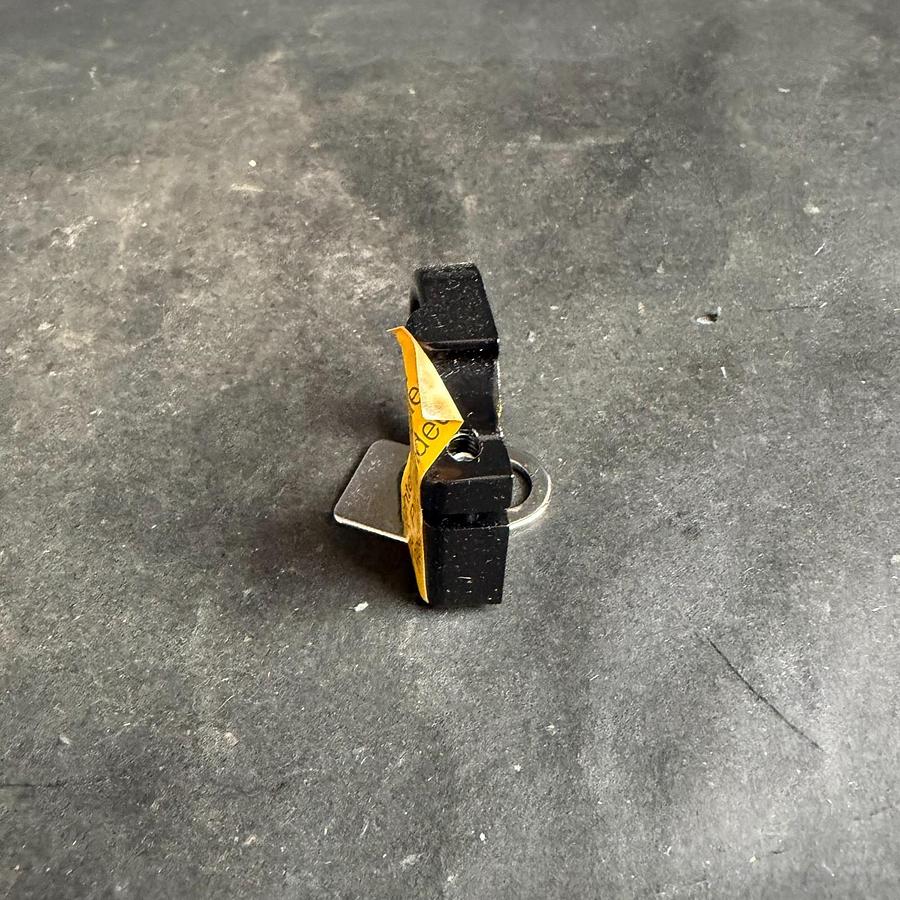 EATON E34TA2 PADLOCK ATTACHMENT