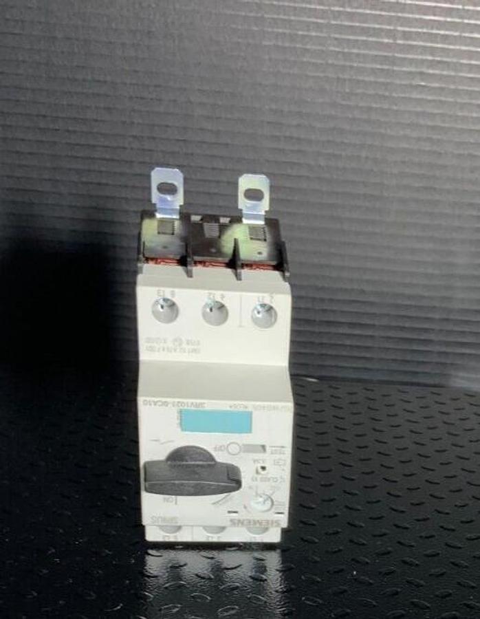 SIEMENS 3RV1021-0CA10 ($45.99 OBO)