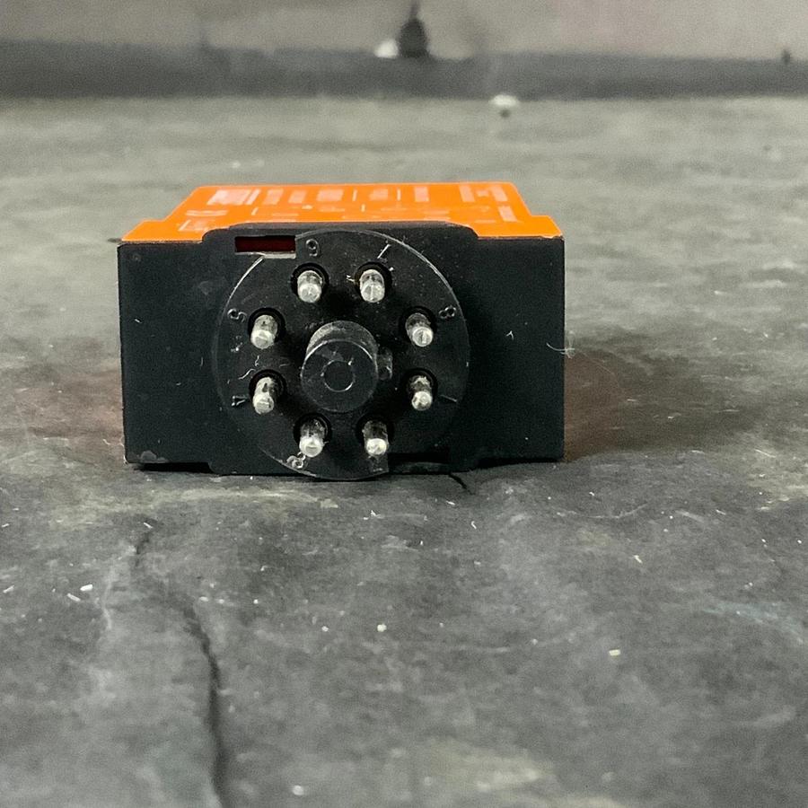 Used SYRELEC OAR2U Time relay malfunction ($20 OBO)