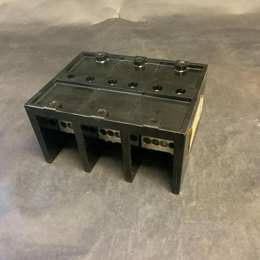 Used MARATHON SPECIAL PRODUCT 1443560 POWER DISTRIBUTION BOX ($125 OBO)