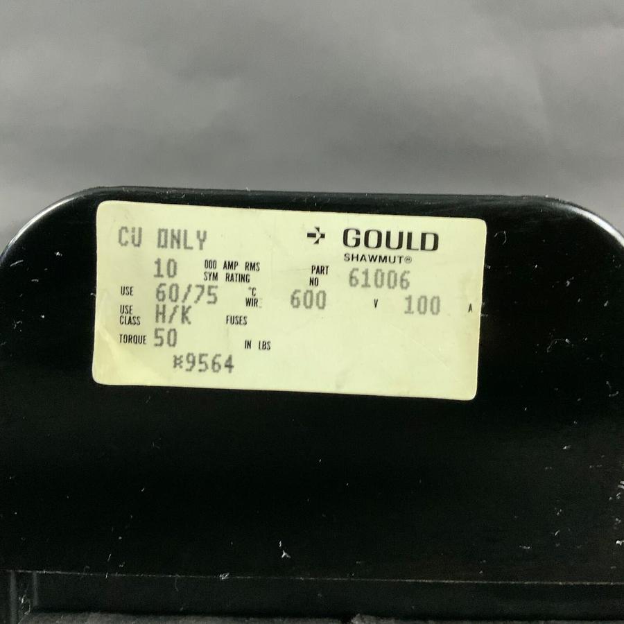 Used FERRAZ SHAWMUT 61006 FUSE BLOCK ($13 OBO)