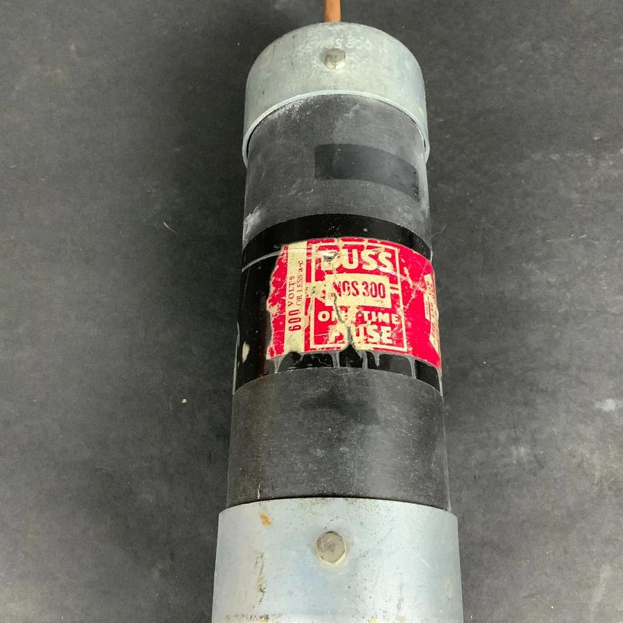 Used BUSSMANN NOS-300 ONE-TIME FUSE ($22 OBO)
