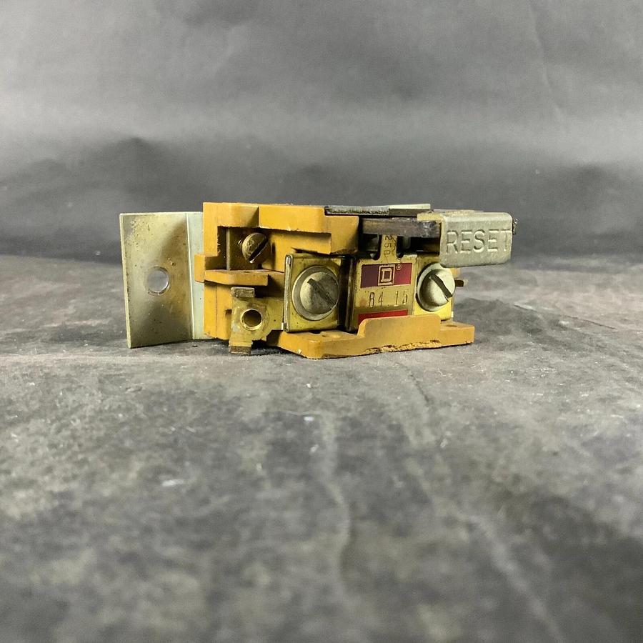 Used SQUARE D 2037-B6-X1 2037-B6-X2 STARTER RESET ($15 OBO)