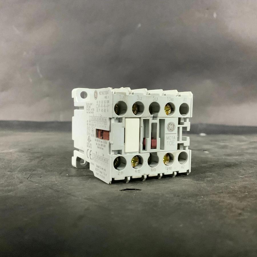 Used GENERAL ELECTRIC MC1A310AT CONTACTOR ($40 OBO)