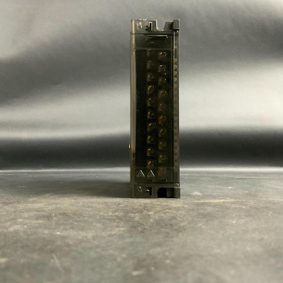 Used HONEYWELL HC900 CONTROLLER 900BO1-0001 ($160 OBO)