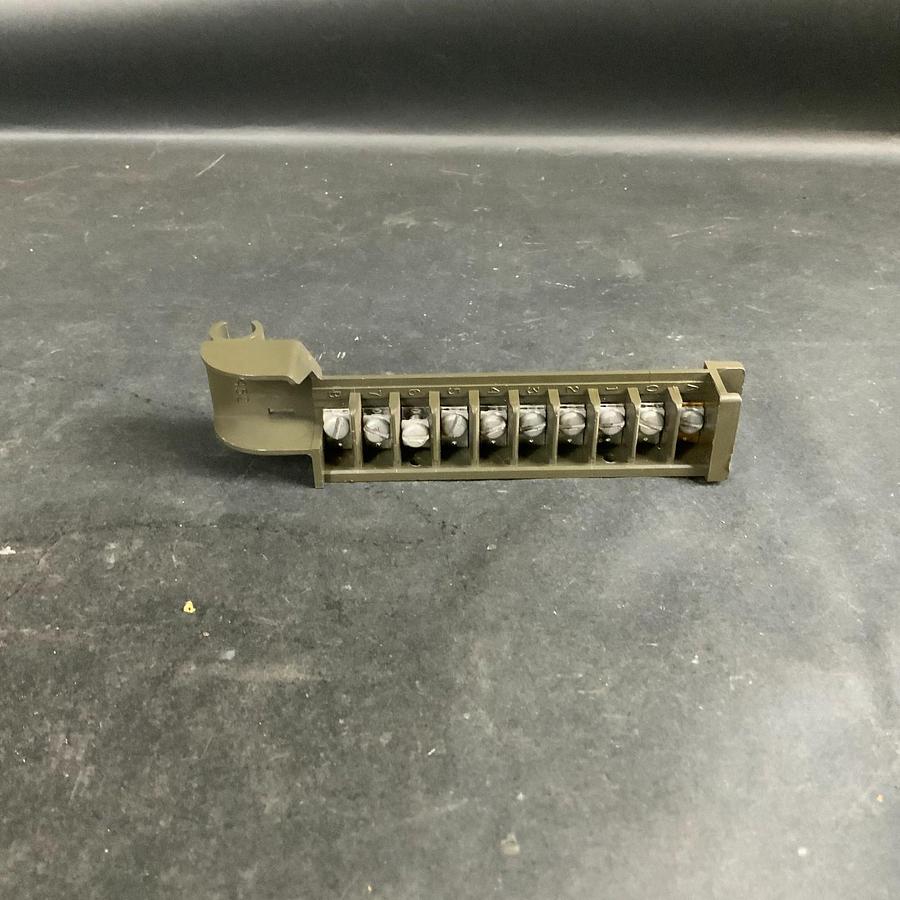 Used ALLEN BRADLEY 1771-WA SER.B WIRING ARM ($2 OBO)
