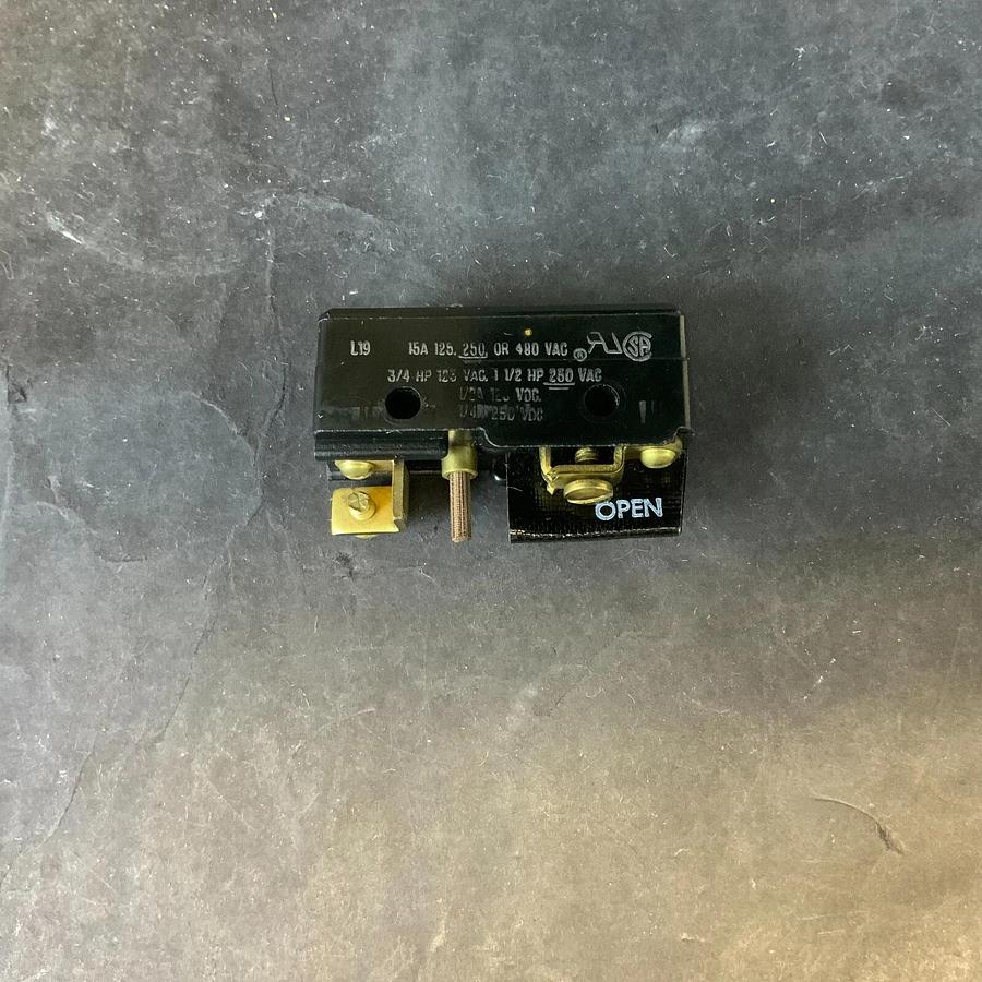 Used HONEYWELL MICROSWITCH BA-3CX716 LIMIT SWITCH ($10 OBO)
