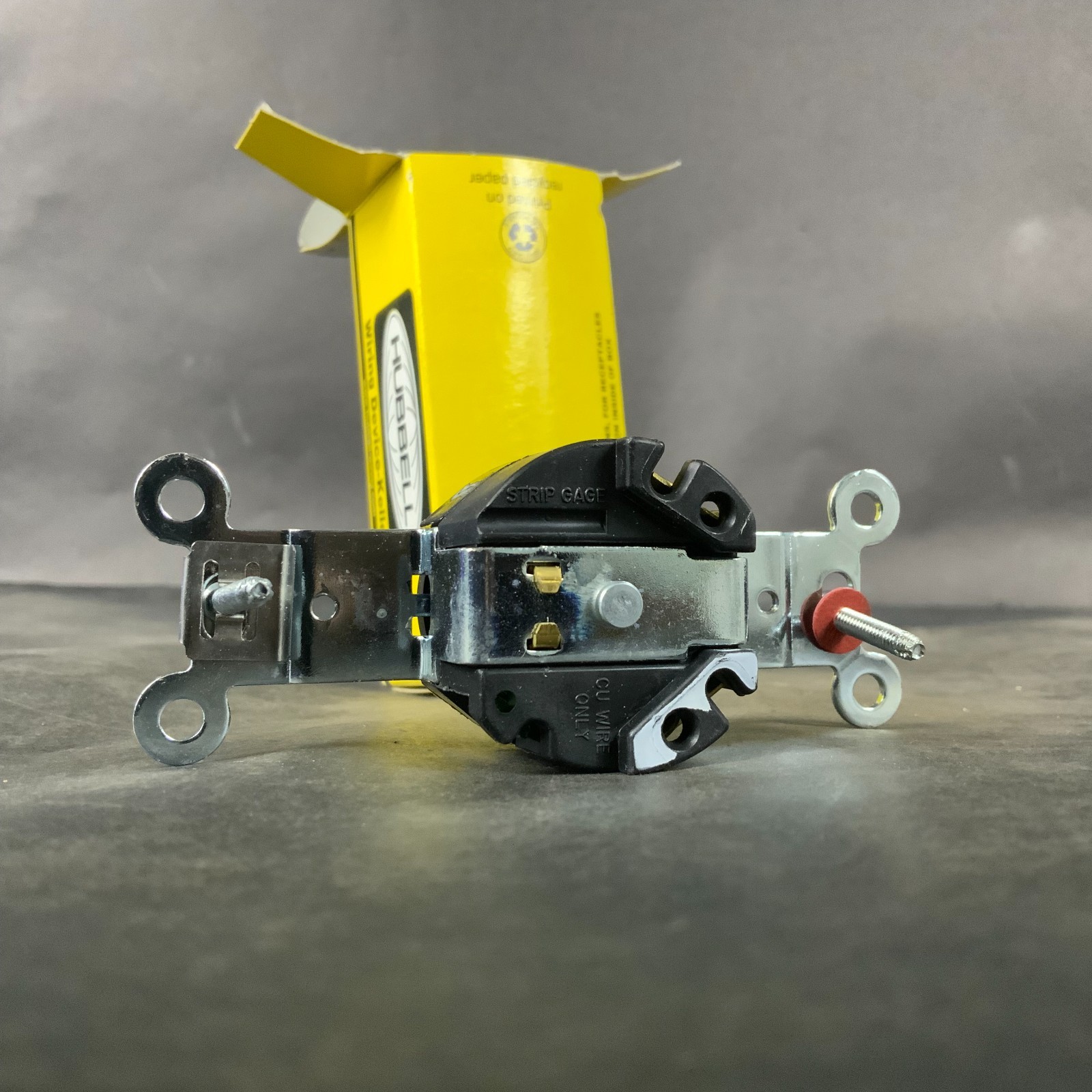 HUBBELL HBL4710 TWIST LOCK RECEPTACLE ($20 OBO)