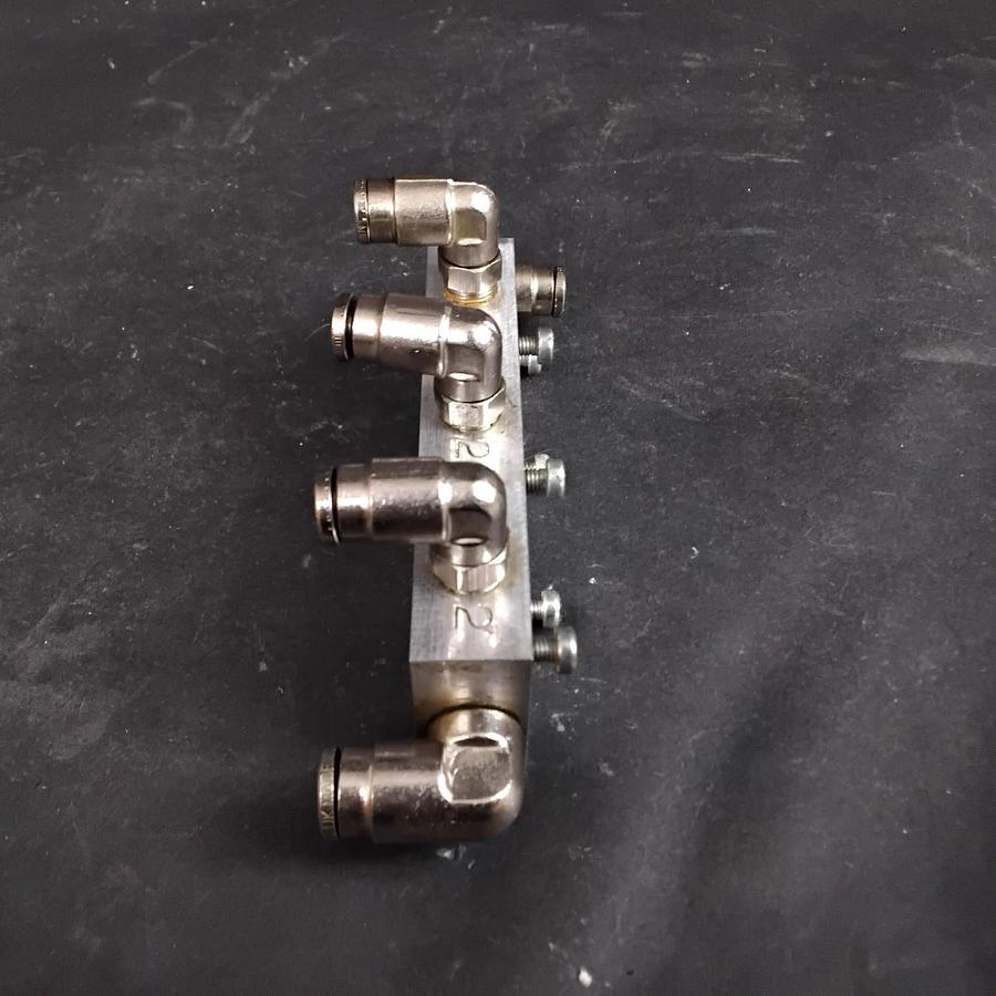 Used HYDRAULIC / PNEUMATIC MANIFOLD BLOCK - 3-POSITION ($17 OBO)