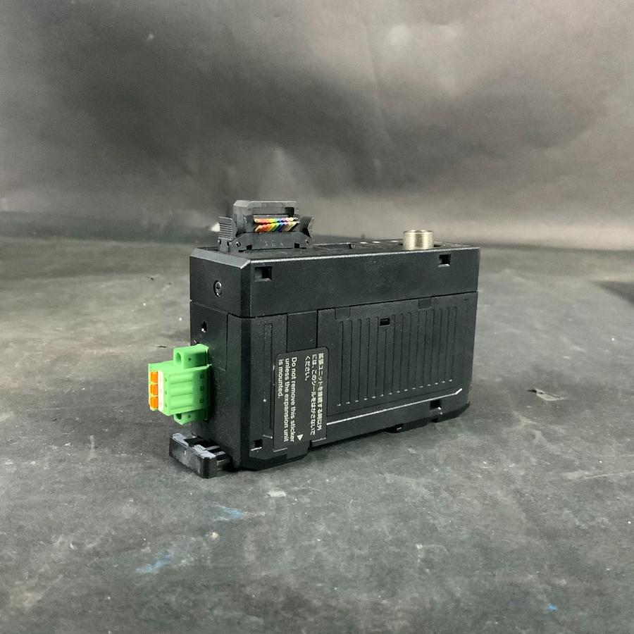 Used KEYENCE IV-HG10 SENSOR AMPLIFIER ($45 OBO)