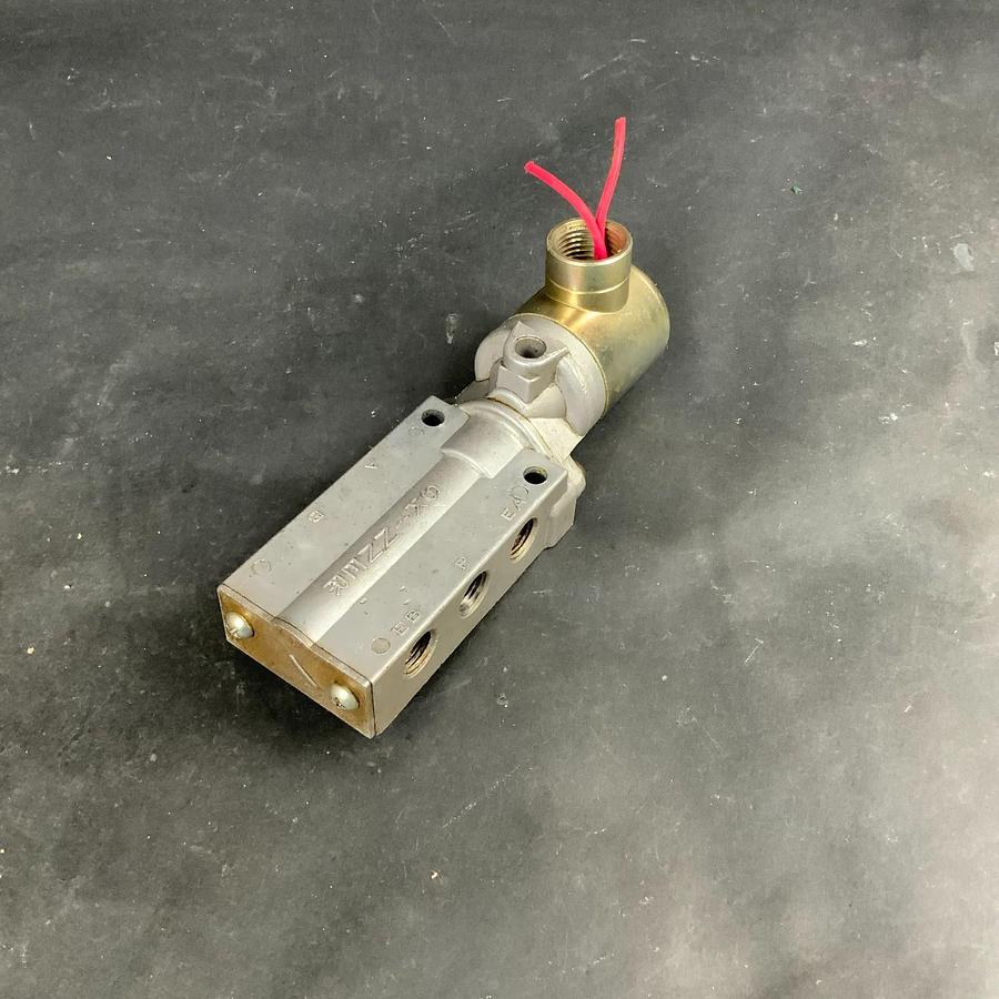 Used HONEYWELL SKINNER H935LB2150 SOLENOID VALVE ($45 OBO)