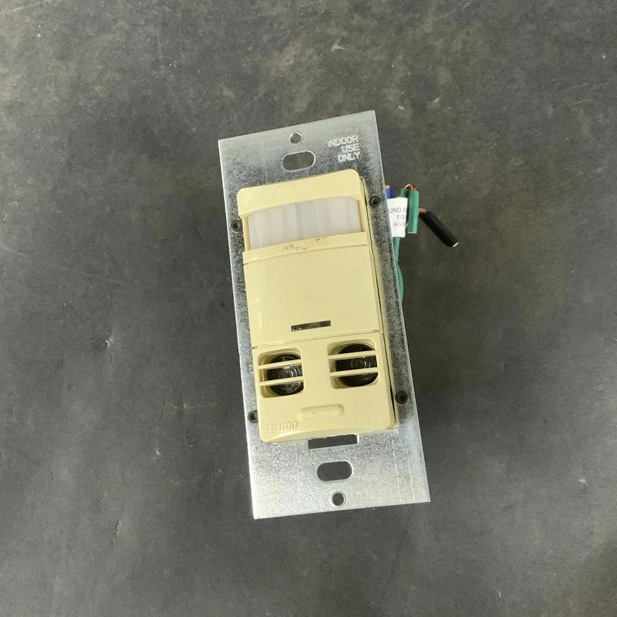 Used LEVITON OSSMT-G OCCUPANCY SENSOR ($25 OBO)