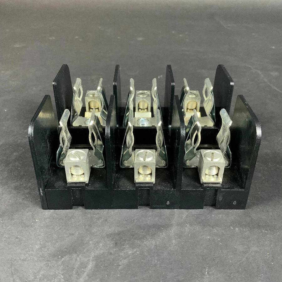 Used FERRAZ SHAWMUT 60608J FUSE BLOCK ($13 OBO)