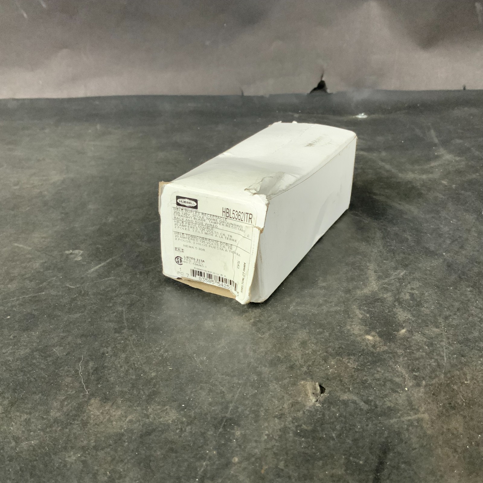 Used HUBBELL HBL5362ITR DUPLEX RECEPTACLE ($20 OBO)