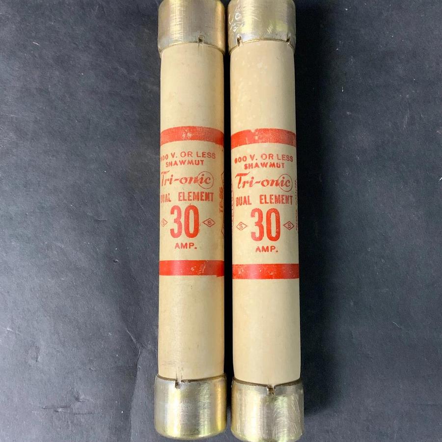 Refurbished LOT OF 2 - FERRAZ SHAWMUT TRS30 FUSE ($14 OBO) - REFURBISHED OLD STOCK