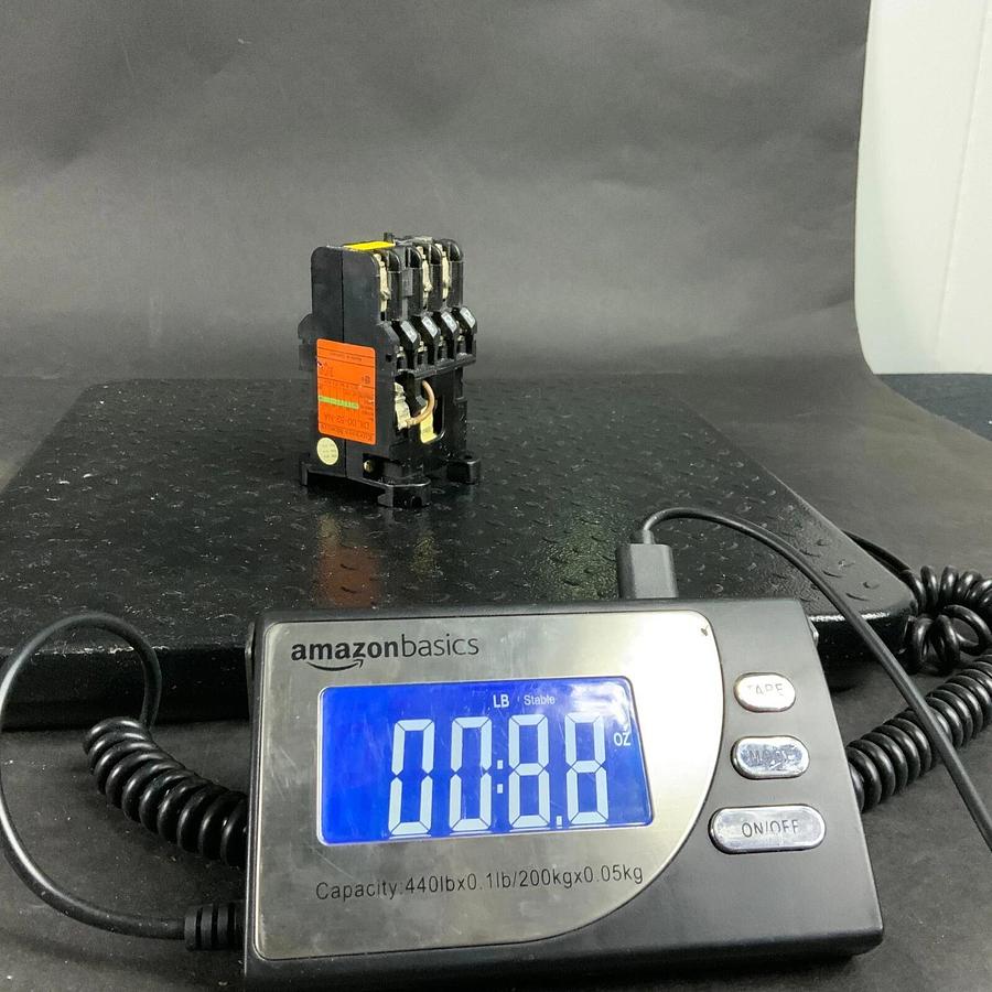 KLOCKNER MOELLER DIL00-52-NA CONTACTOR ($80 OBO)