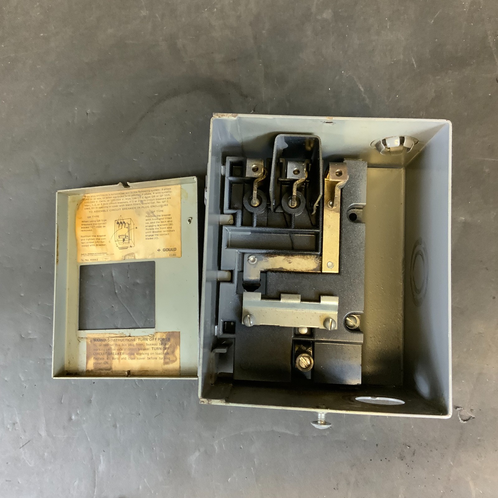 Used ITE XEQ450 BUS PLUG ($40 OBO)