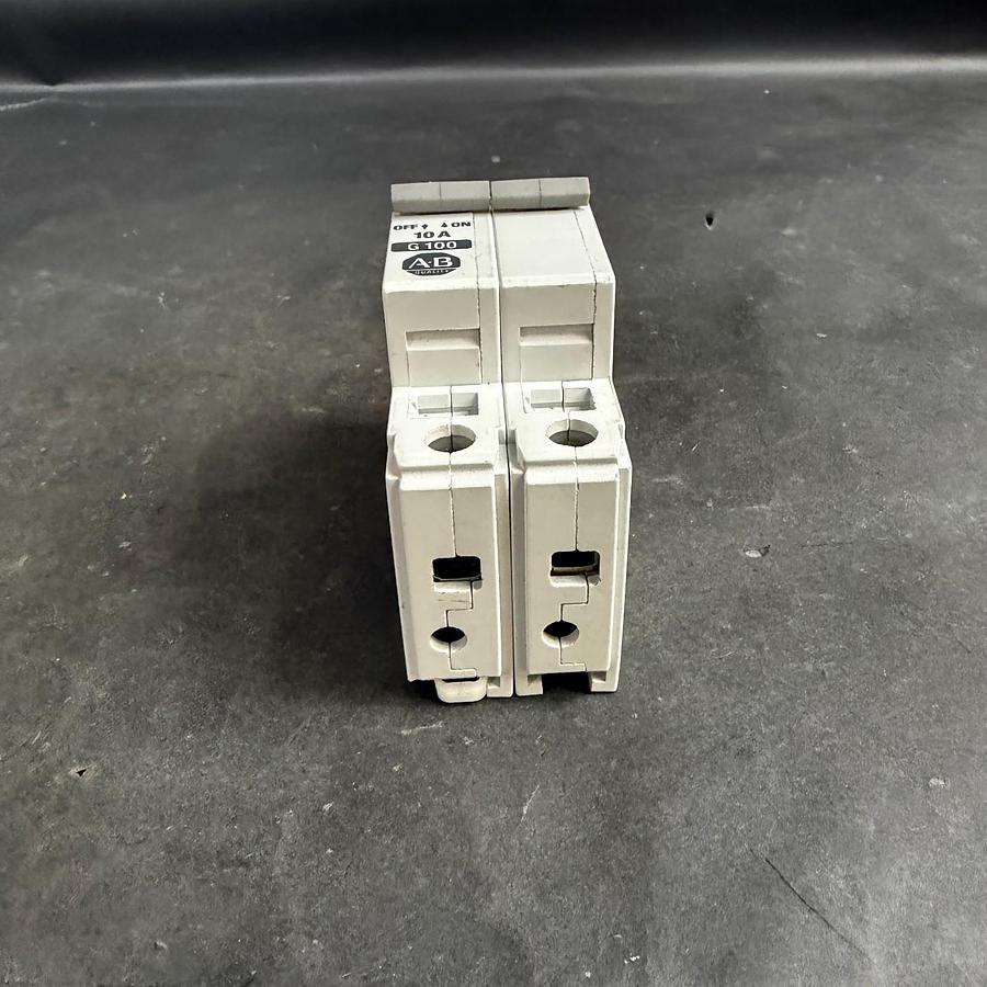 Used ALLEN BRADLEY 1492-CB2 G100 CIRCUIT BREAKER