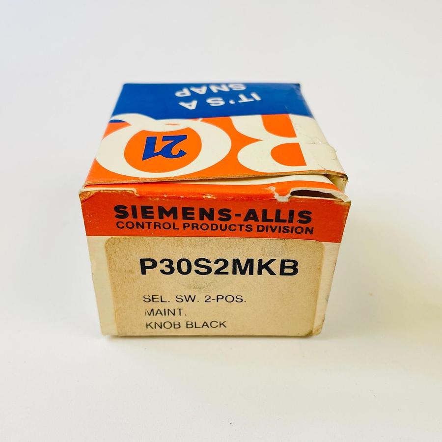 Used SIEMENS P30S2MKB 2-POSITION SELECTOR SWITCH MAINTAINED BLACK CONTROL SWITCH