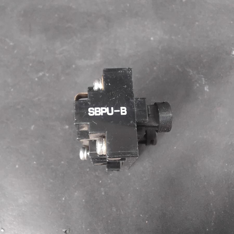 Used MAGNETEK SBPU-B PUSHBUTTON SWITCH ($14 OBO)