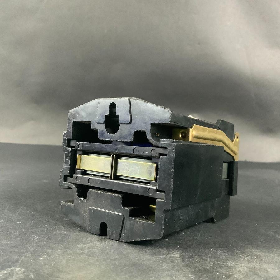 Used SQUARE D 8501 G040 SERIES D CONTROL RELAY ($20 OBO)