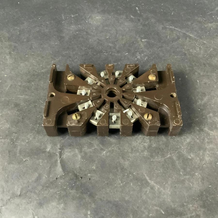 Used AMPHENOL 146-817 RELAY SOCKET ($9 OBO)