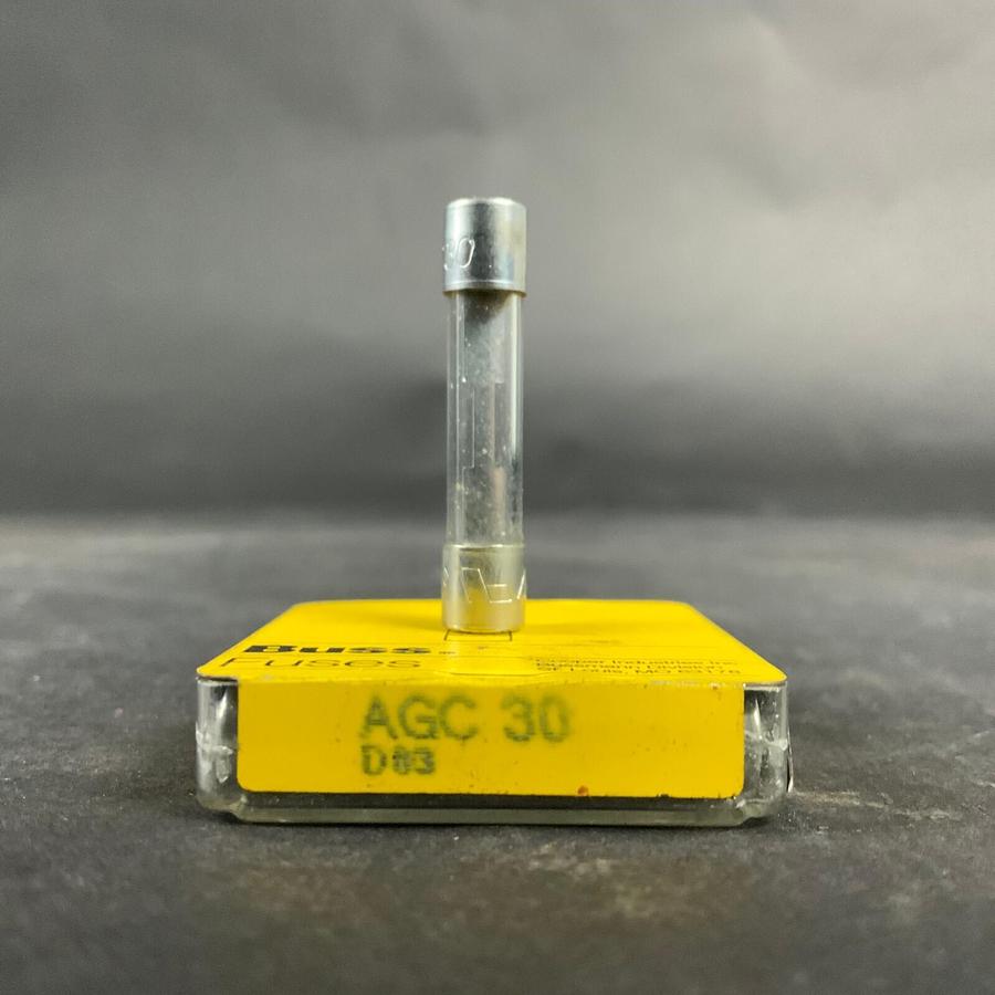 Used BUSSMANN AGC-30 FUSE- SET OF 4 ($5 OBO)