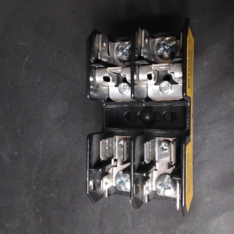 Used BUSS BC6032SQ FUSE BLOCK ($9 OBO)