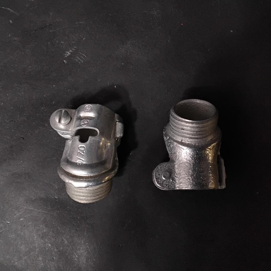 Used 1/2" EMT 90° SET-SCREW CONDUIT CONNECTOR-GROUP OF 2 ($9 OBO)