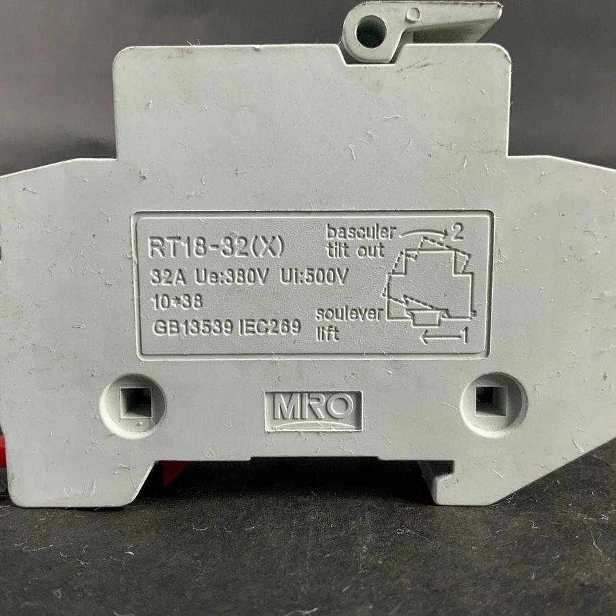 Used MRO STOP RT18-32X FUSE HOLDER BASE ($10 OBO)