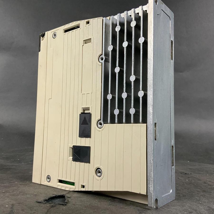 Used YASKAWA ELECTRIC SGDV-1RGA11A SERVO DRIVE ($150 OBO)