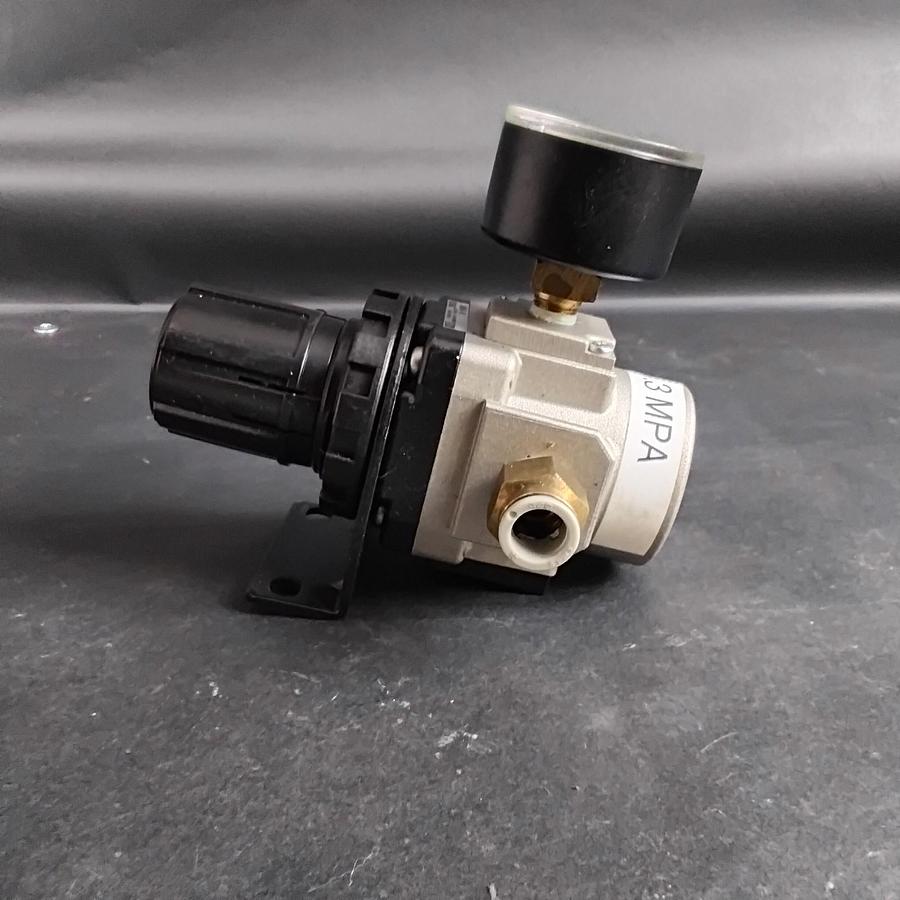 Used SMC AR30K-02 AIR REGULATOR ($25 OBO)