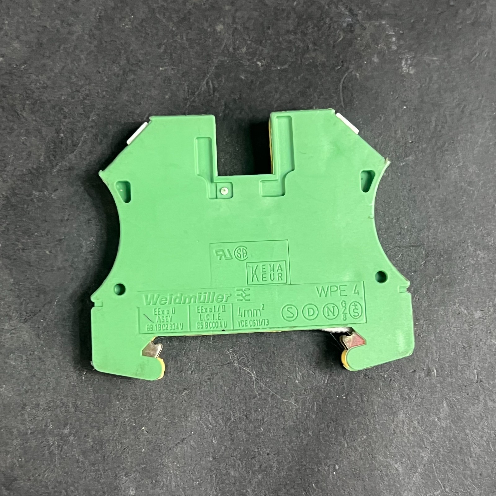 Used WEIDMULLER WPE 4 TERMINAL BLOCK ($3 OBO)