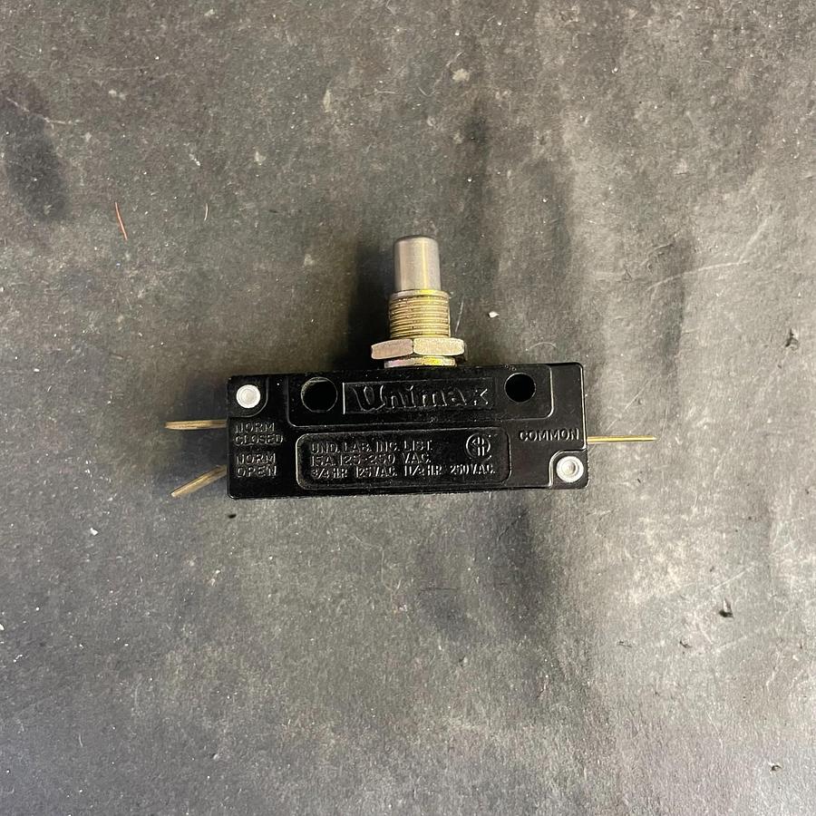 Used UNIMAX A-15-Q-P MICRO SWITCH